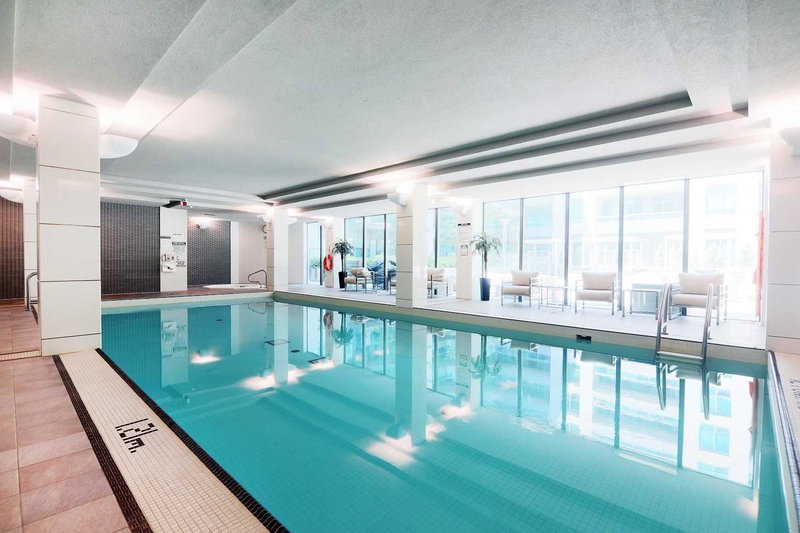 908 - 19 Grand Trunk Cres, Toronto, M5J 3A3 | Image 3