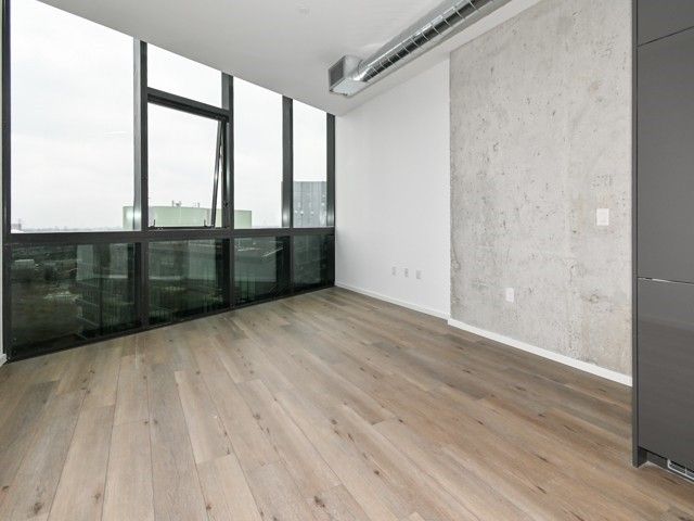 Ph09 - 21 Lawren Harris Sq, Toronto, M5A 0T4 | Image 2