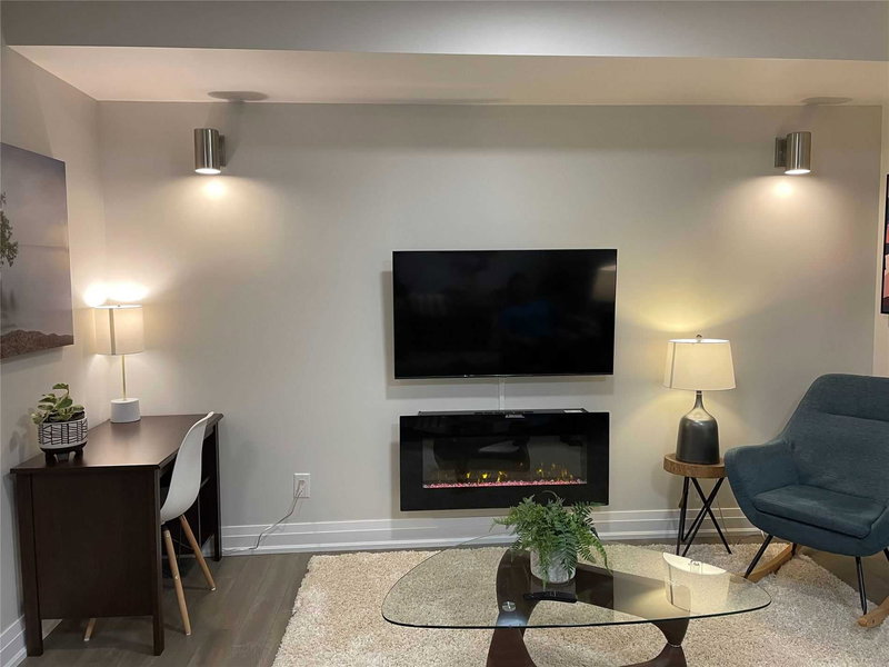 Main Fl - 49 Beatrice St, Toronto, M6J2T2 | Image 2