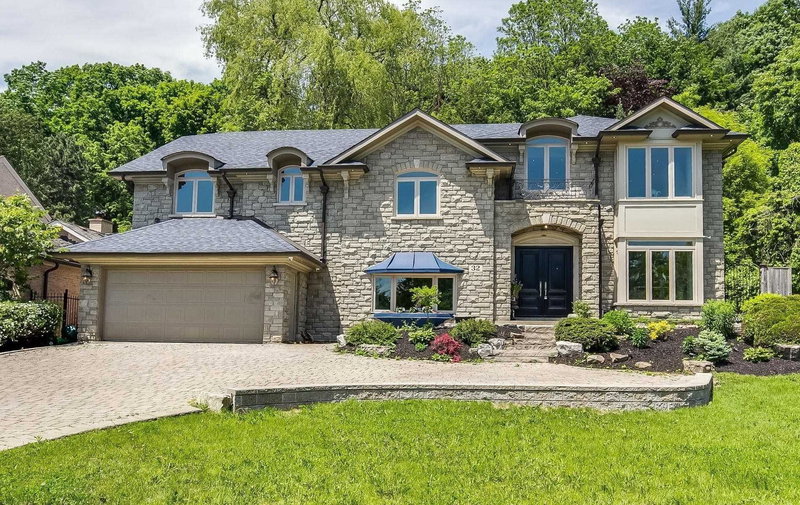 32 Brookfield Rd, Toronto, M2P1A9 | Image 3