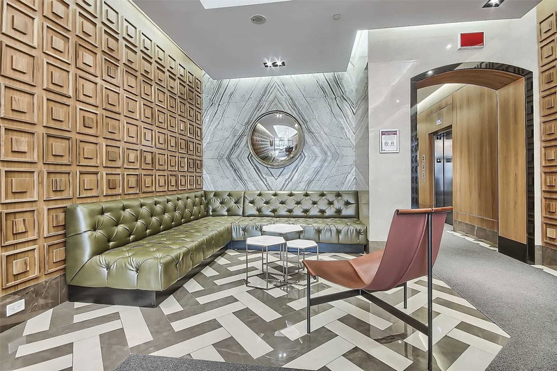 402 - 170 Chiltern Hill Rd, Toronto, M6C2C3 | Image 3