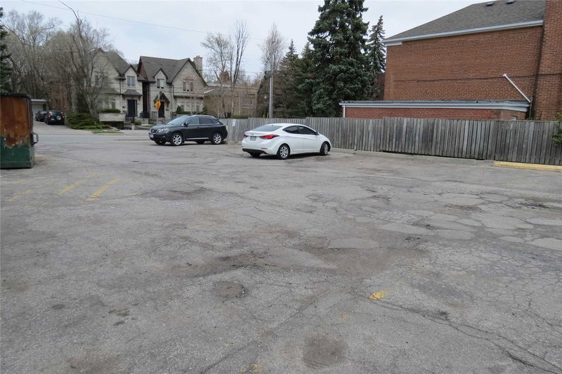 4Thunit - 4119 Bathurst St, Toronto, M3H3C3 | Image 2