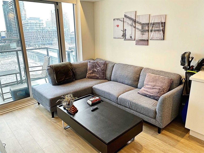 Room2