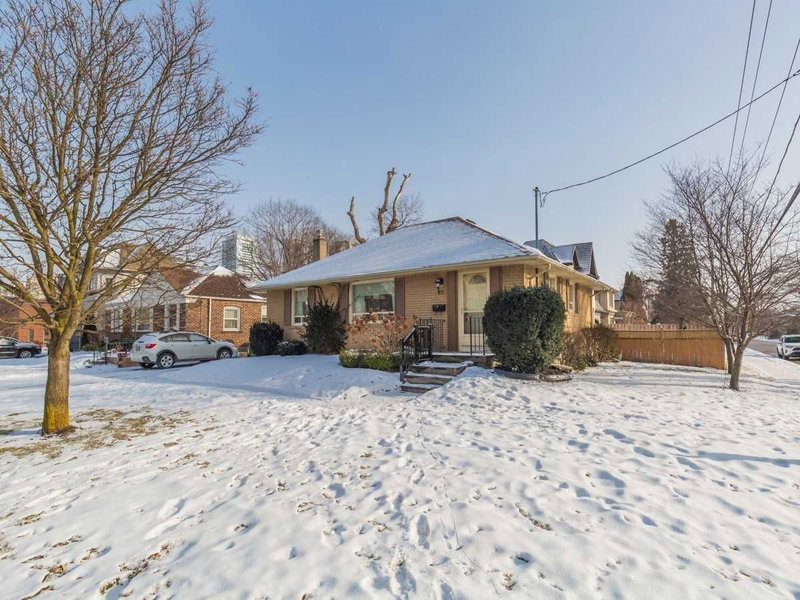 85 Churchill Ave, Toronto, M2N1Y8 | Image 3