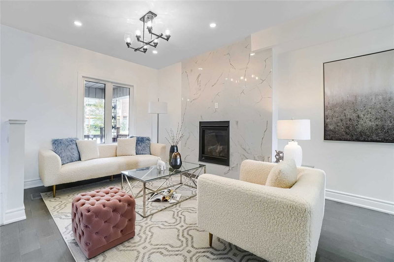 15 Yarmouth Rd, Toronto, M6G1W7 | Image 3