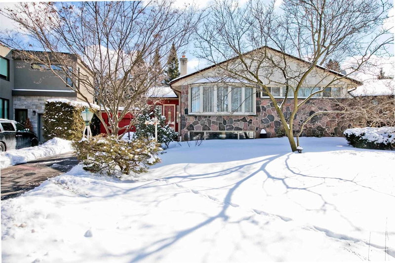 80 Berkinshaw Cres, Toronto, M3B2T2 | Image 3
