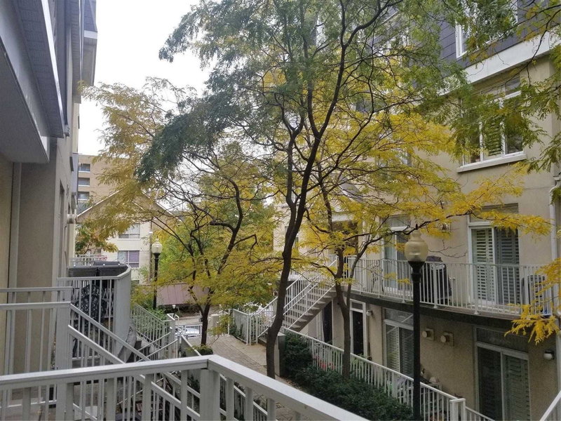 239 - 28 Stadium Rd, Toronto, L4B 0C6 | Image 3