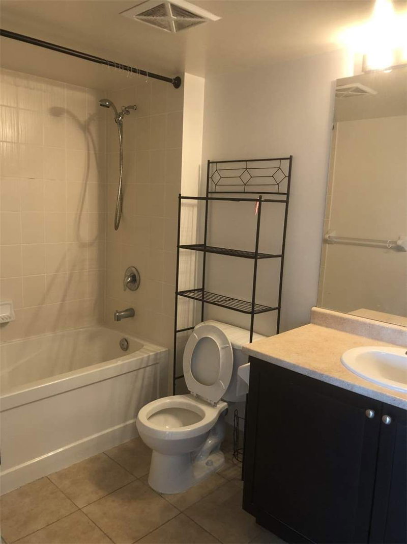 2910 - 19 Grand Trunk Cres, Toronto, M5J 3A3 | Image 3