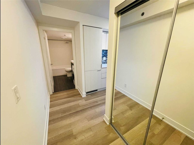 708 - 318 Richmond St W, Toronto, M5V1X2 | Image 3