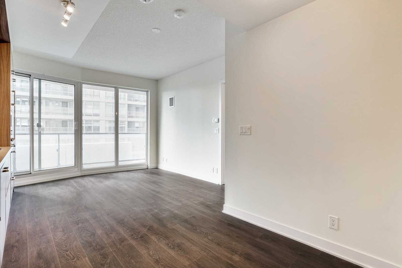 805 - 2221 Yonge St, Toronto, M4S2B4 | Image 3