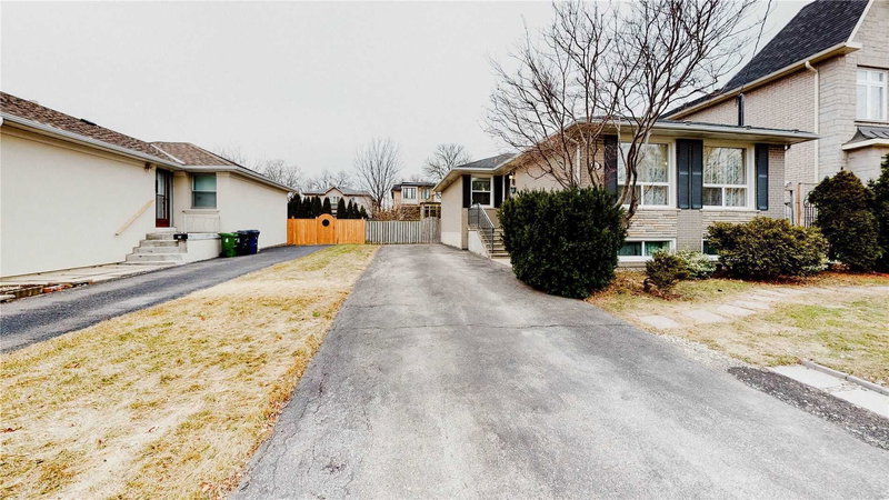 109 Goulding Ave, Toronto, M2M1L3 | Image 2