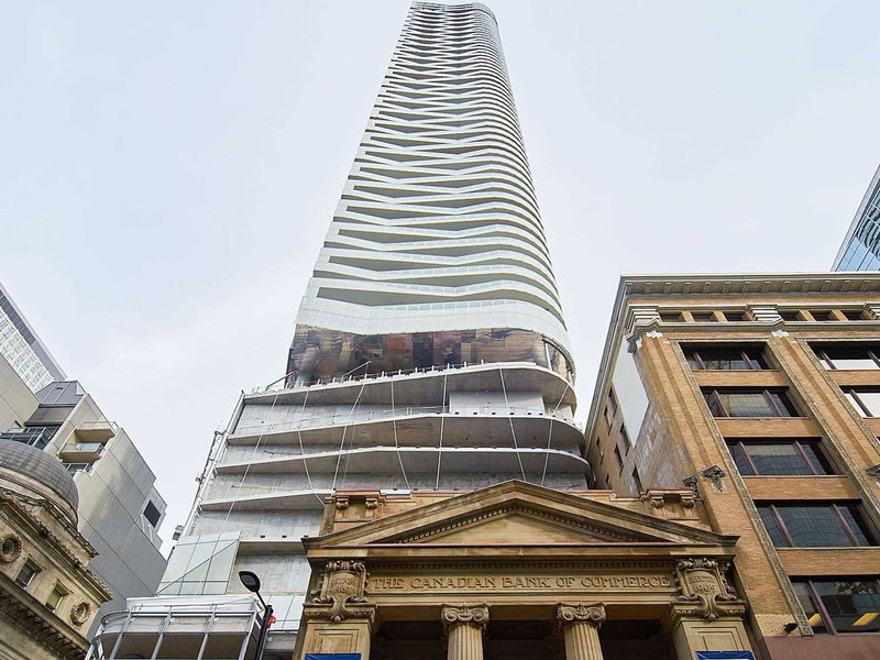 2107 - 197 Yonge St, Toronto, M5B 0C1 | Image 2