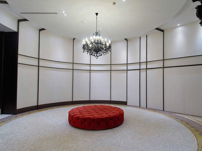 2107 - 197 Yonge St, Toronto, M5B 0C1 | Image 3