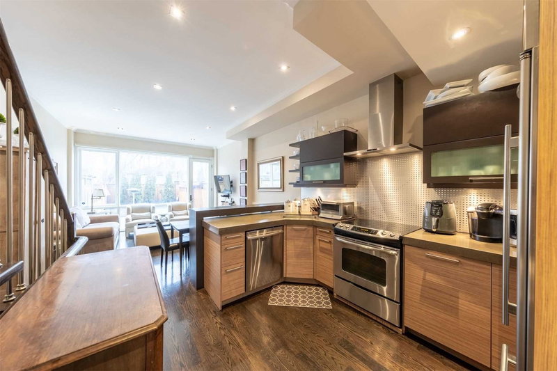 24A Oxton Ave, Toronto, M5P 1L | Image 3