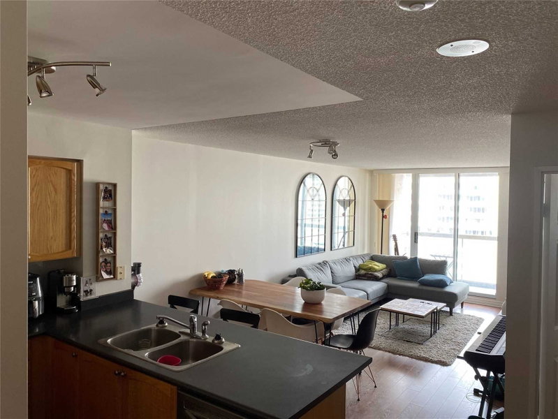 Room2