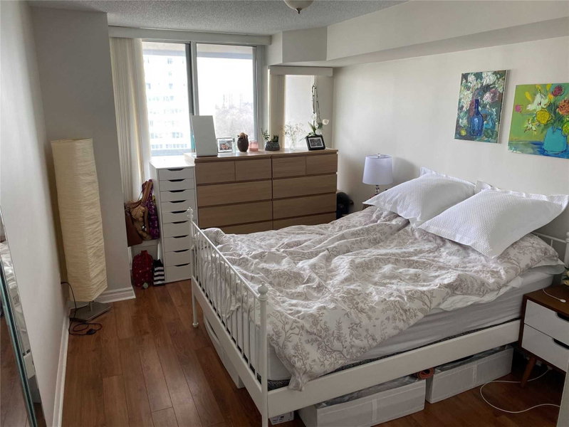 Room2