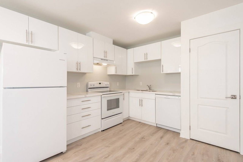 2 - 942 St Clair Ave W, Toronto, M6C 1C8 | Image 2