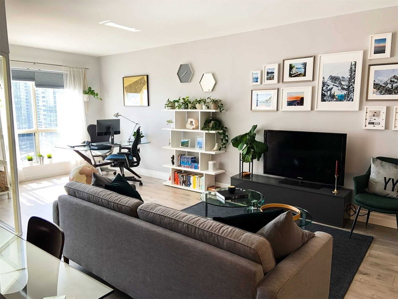 1701 - 25 The Esplanade, Toronto, M5E 1W5 | Image 3