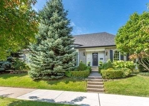 46 Caravan Dr, Toronto, M3B 1N3 | Image 2