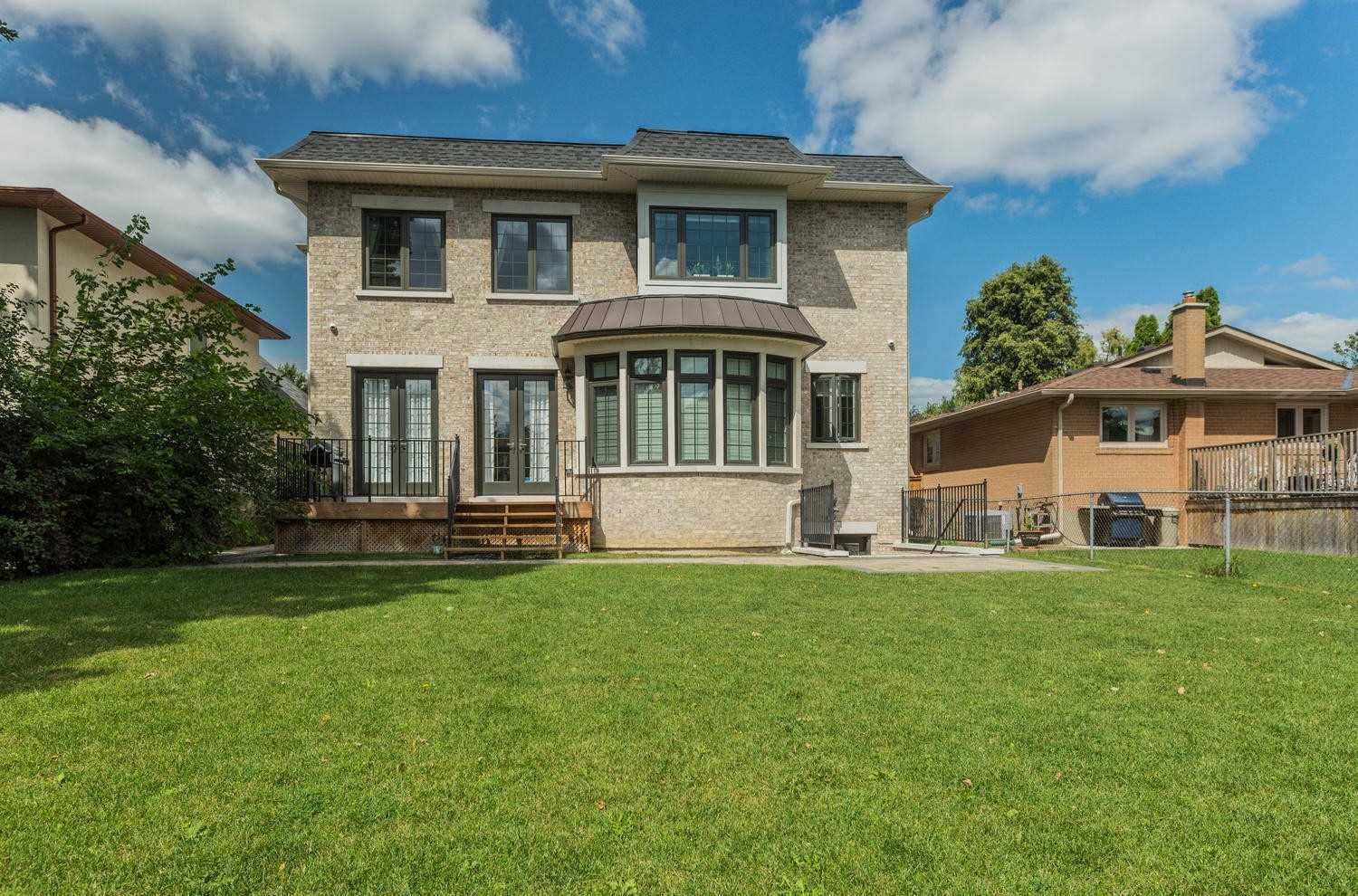 Listing photo 3
