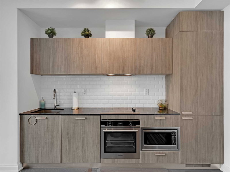 1511 - 50 Charles St E, Toronto, M4Y0C3 | Image 2