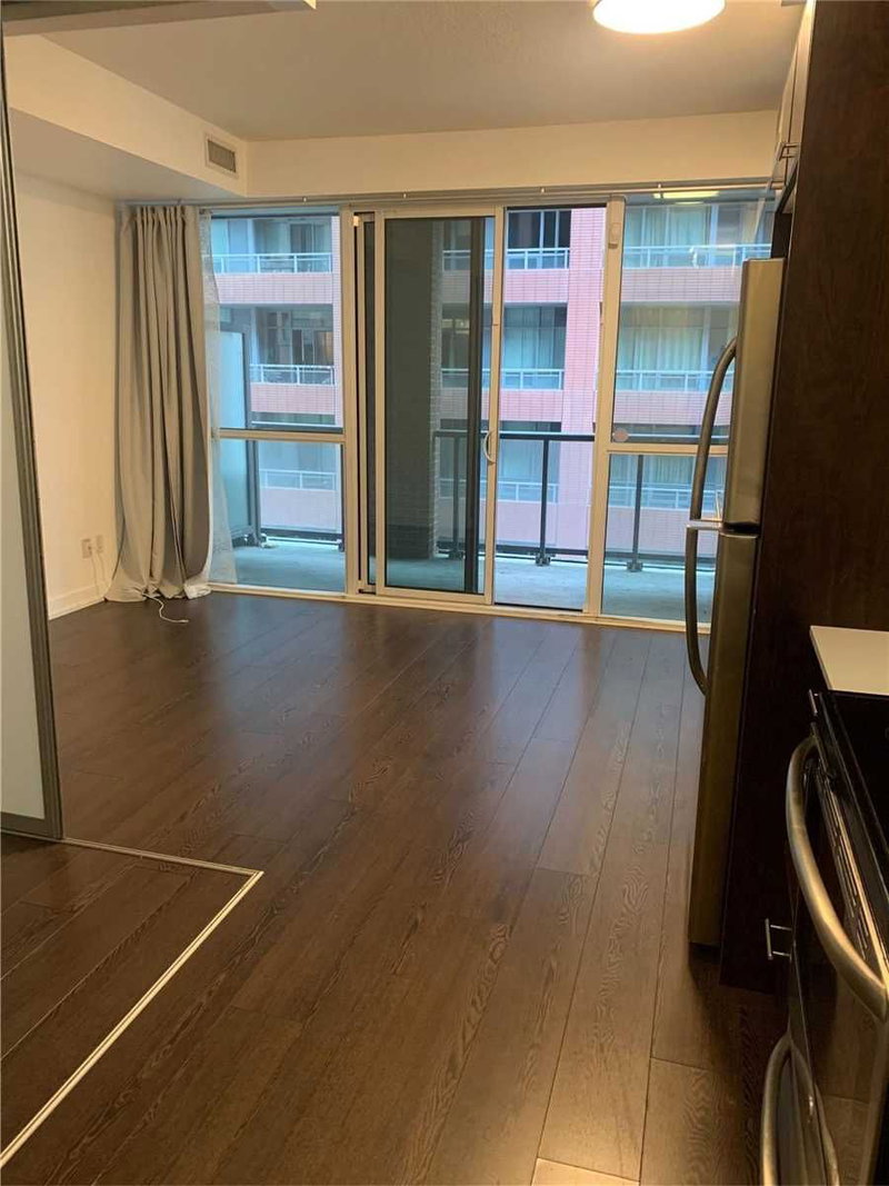 315 - 20 Bruyeres Mews, Toronto, M5V0G8 | Image 2