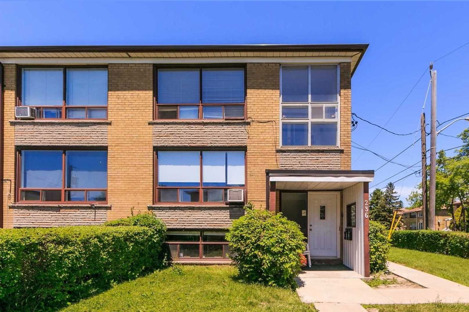 Semi-Detached House leased at 1-236 Overbrook Place, Toronto, Bathurst Manor, M3H4R7 - MLS: C5178029