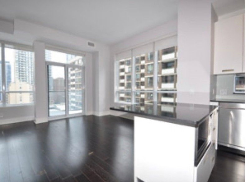1202 - 21 Balmuto St, Toronto, M4Y1W4 | Image 3