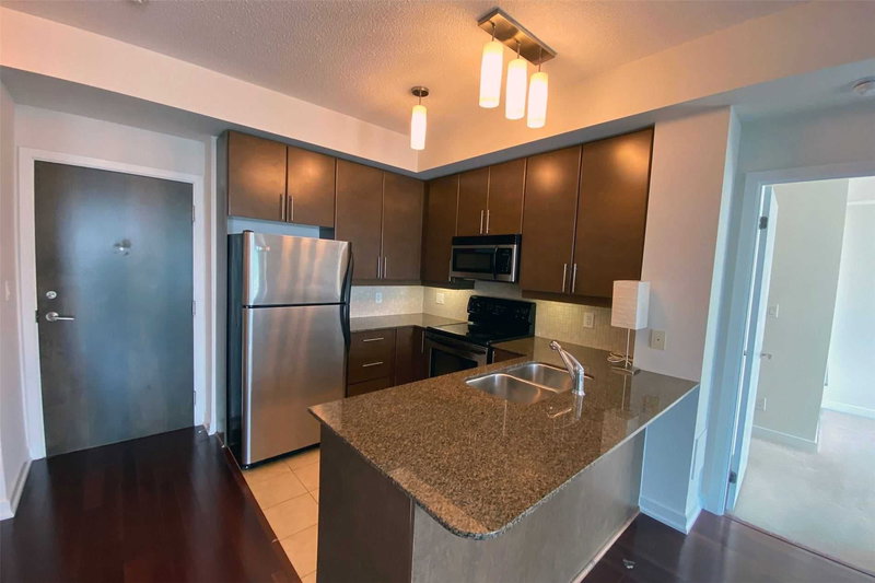 2009 - 18 Harbour St, Toronto, M5J 2Z6 | Image 3