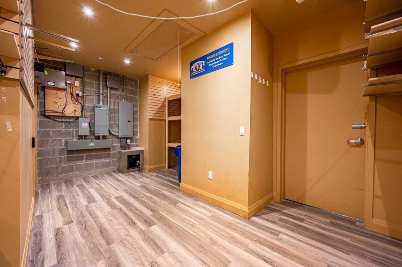 2 - 310 Richmond St W, Toronto, M5V1X2 | Image 2