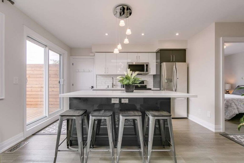 2nd Fl - 49 Beatrice St, Toronto, M6J2T2 | Image 3