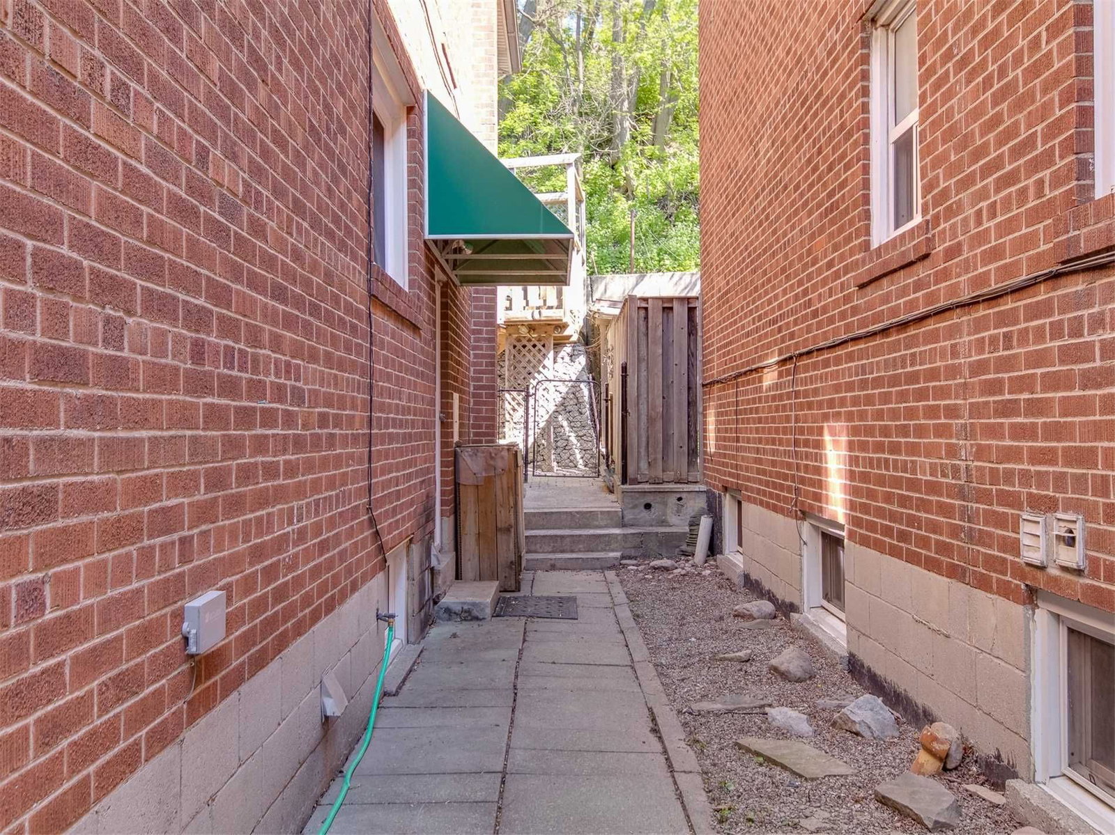 Listing Image 28