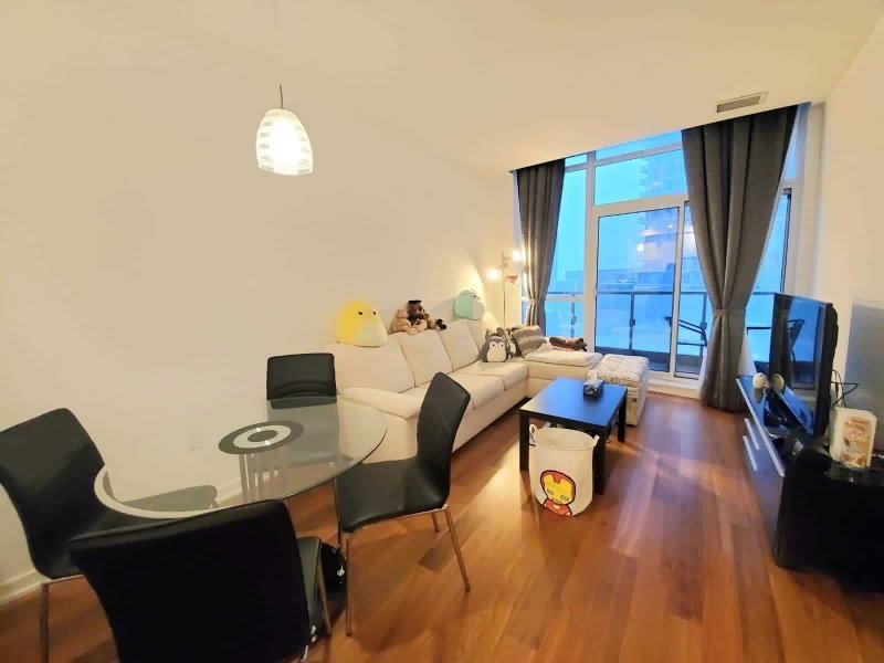 Room1
