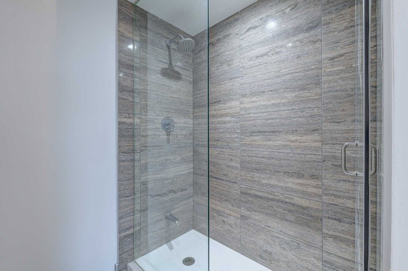 #09 - 112 Fort York Blvd, Toronto, M5V 4A3 | Image 2