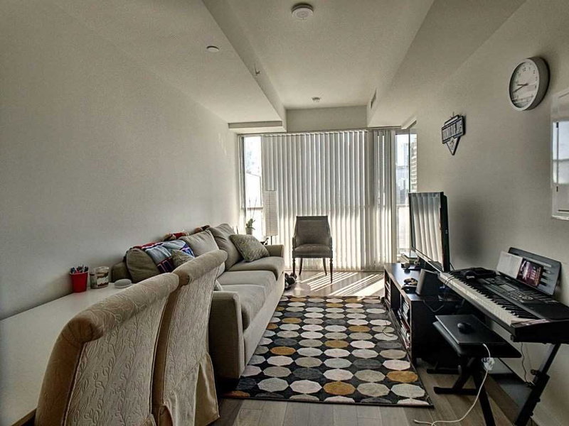 3109 - 290 Adelaide St W, Toronto, M5V0P3 | Image 3