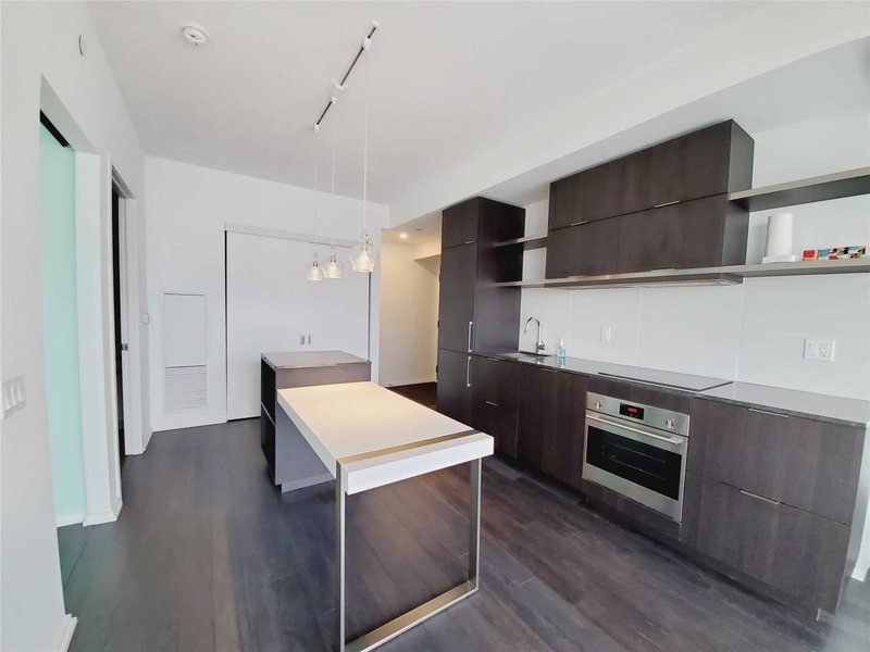 1714 - 197 Yonge St, Toronto, M5B0C1 | Image 2