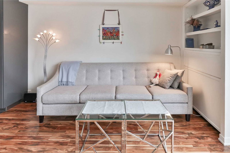 2815 - 33 Harbour Sq, Toronto, M5J2G2 | Image 2