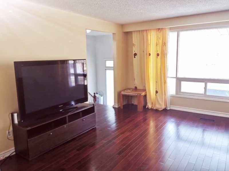 Upper - 62 Mentor Blvd, Toronto, M2H2N1 | Image 3