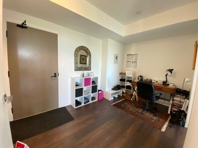 811 - 223 St Clair Ave W, Toronto, M4V0A5 | Image 3