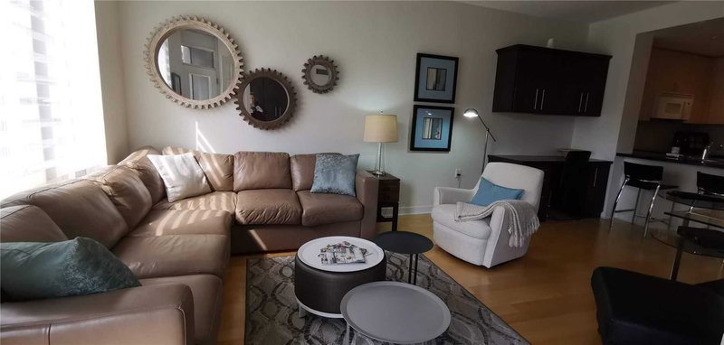 1212 - 85 Bloor St E, Toronto, M4W3Y1 | Image 3
