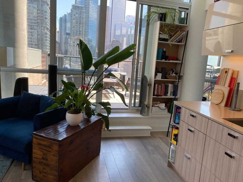 802 - 290 Adelaide St W, Toronto, M5V1P6 | Image 3