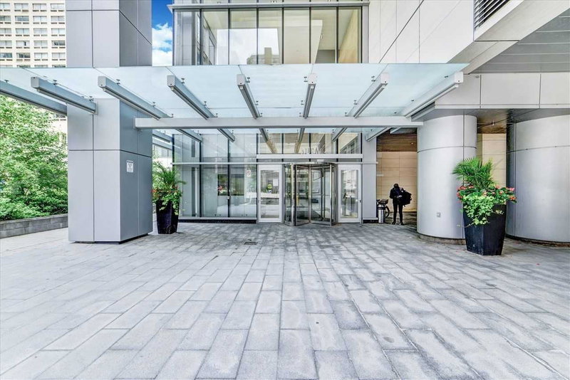 824 - 386 Yonge St, Toronto, M5B1S8 | Image 3