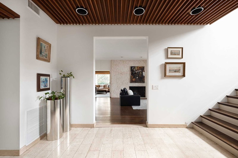 39 Burton Rd, Toronto, M5P1V1 | Image 2