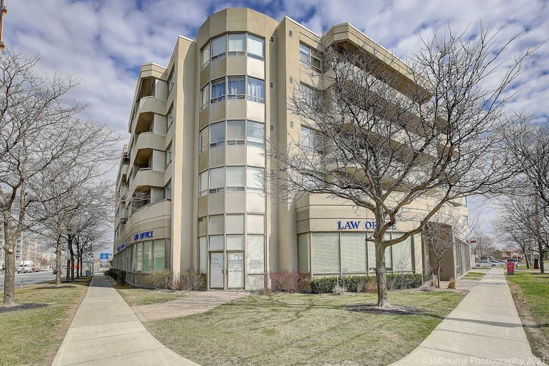 215 - 555 Wilson Heights Blvd, Toronto, M3H6B5 | Image 2