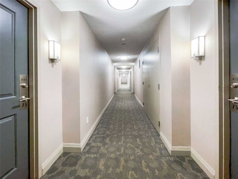 Room2