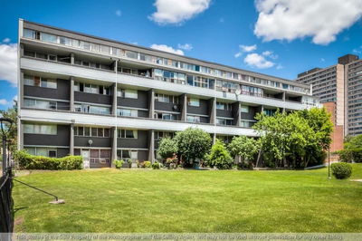 Townhouse sold at 316-5 Sunny Glenway Glwy, Toronto, Flemingdon Park, M3C2Z5 - MLS: C5283422