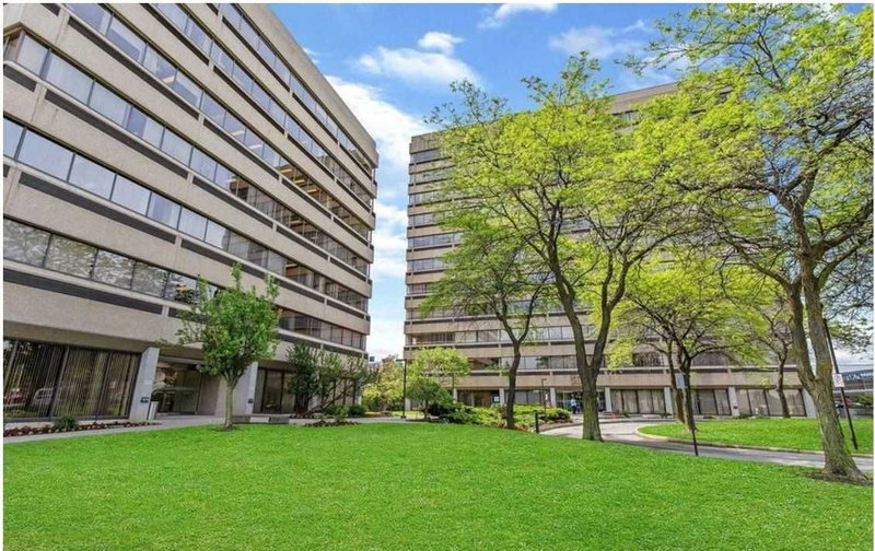 600 - 515 Consumers Rd, Toronto, M2J4Z2 | Image 2