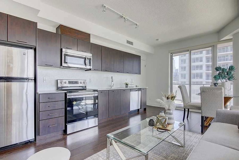 1111 - 20 Bruyeres Mews, Toronto, M5V0G8 | Image 3