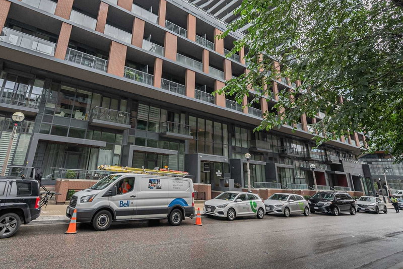 327 - 20 Bruyeres Mews, Toronto, M5V 0G8 | Image 3