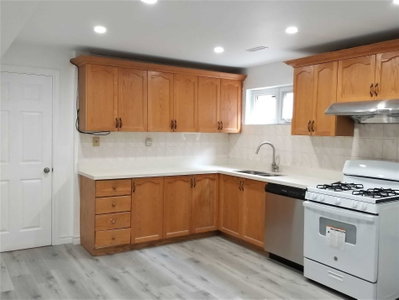Semi-Detached House leased at Lower-41 Hickorynut Drive, Toronto, Ontario, M2J4W6 - Pleasant View - MLS: C5306874